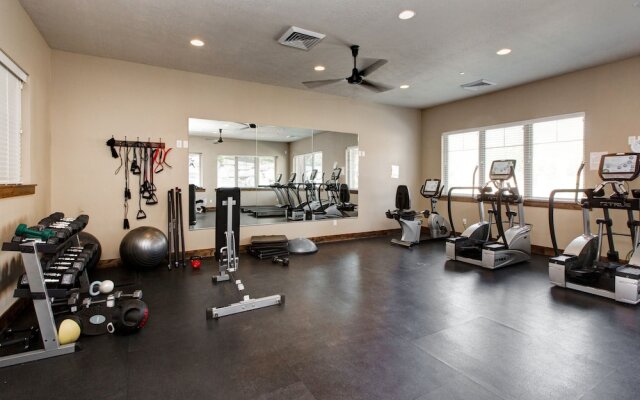 999wabig 4 Bedroom Home