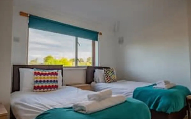 Host Stay Lechlade