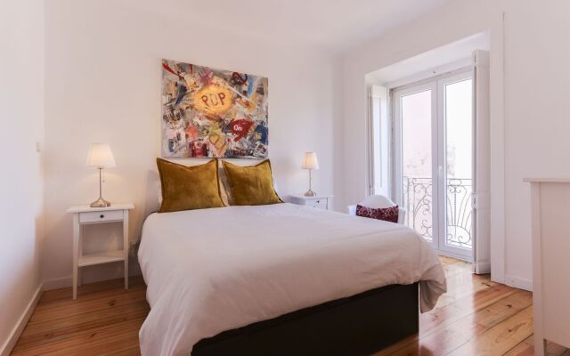 Typical Mouraria by Homing