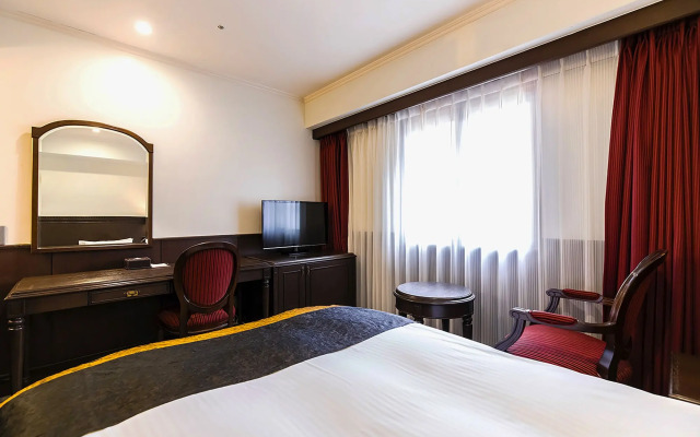 Kobe Tor Road Hotel Sanraku