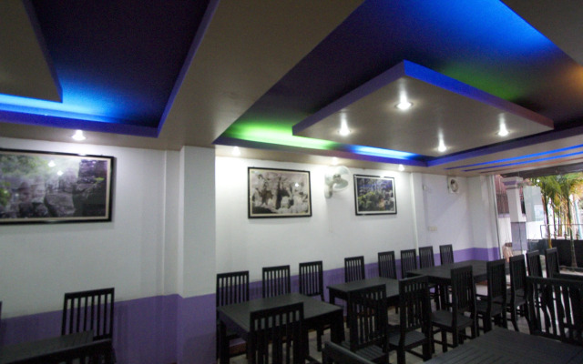 Adan World Hostel