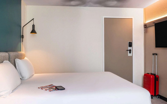 ibis Paris Coeur d'Orly Airport