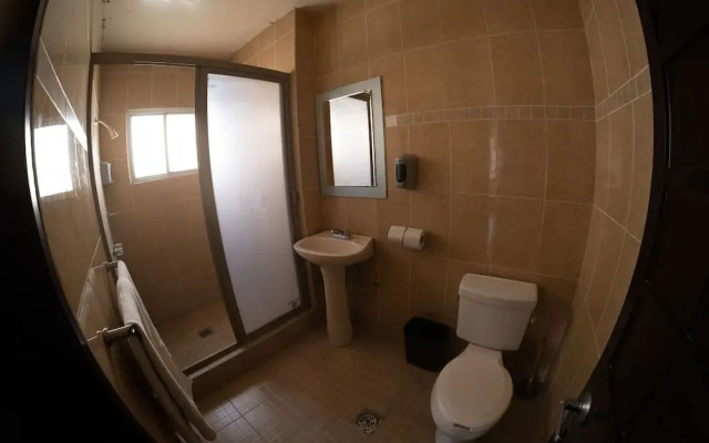 4 Master Suite for 2 People