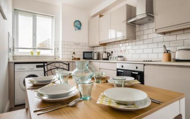 Quayside - Modern Apartment