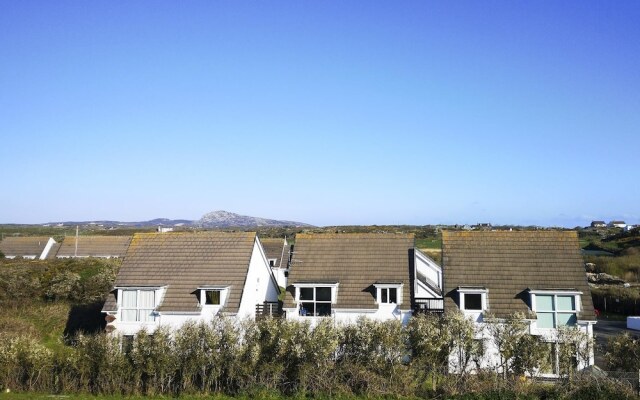 28 Isallt at the Bay