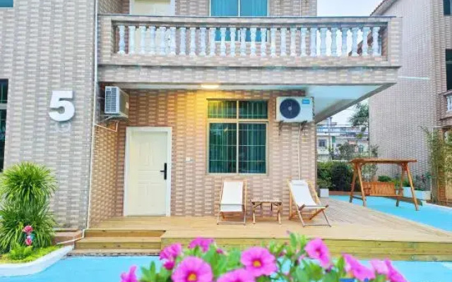Wuchuan Haishang Renjia Apartment