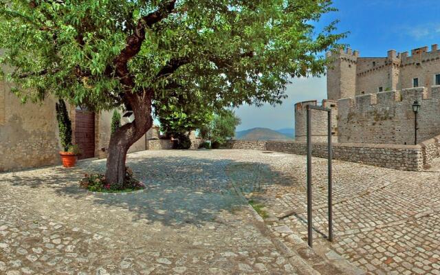 Castello Orsini Hotel