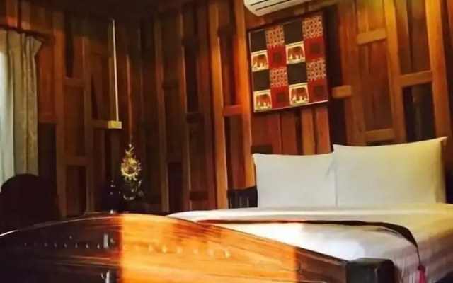Siri Lagoona Resort