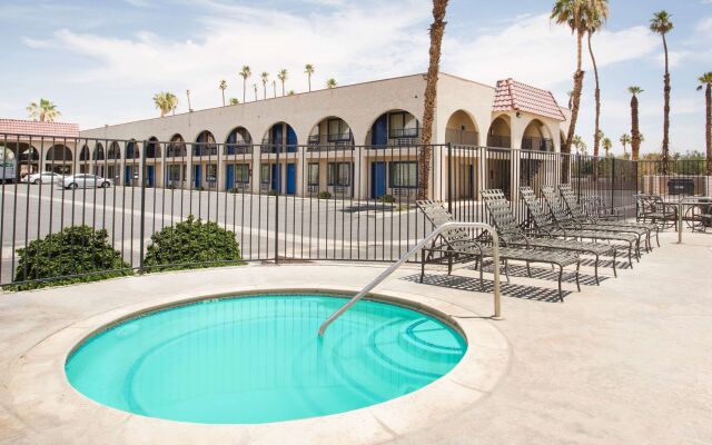 Travelodge by Wyndham Indio