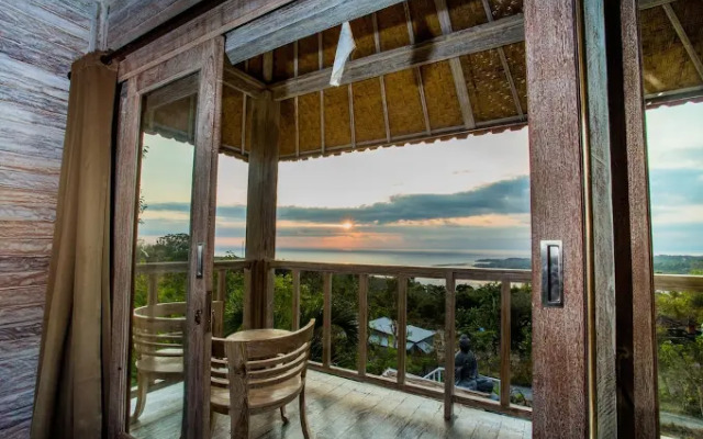 The Puncak Sunset Ceningan