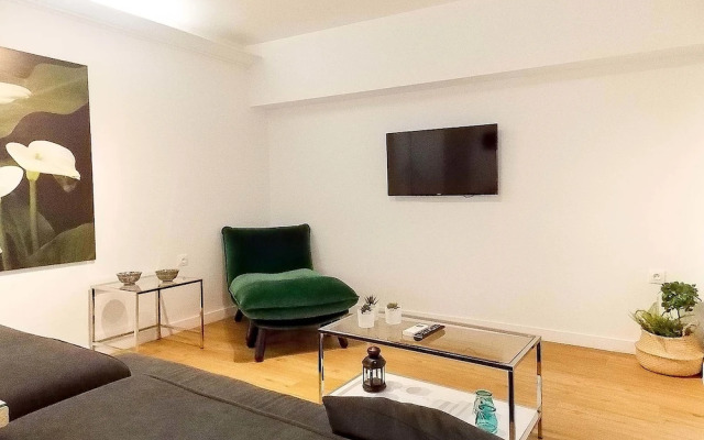 Plaka Hidden Jewel - Acropolis