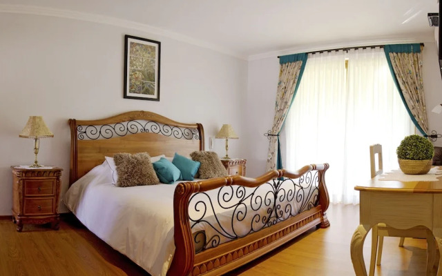 La Perla Hotel