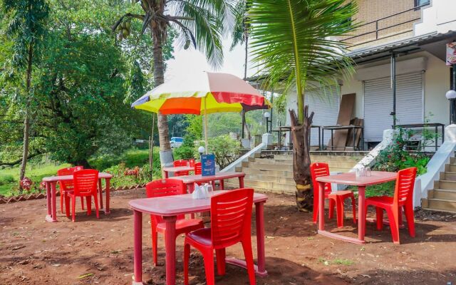 OYO 18815 Bhushan Residency