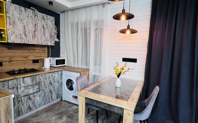 Ya doma on Kommunarov Street 5