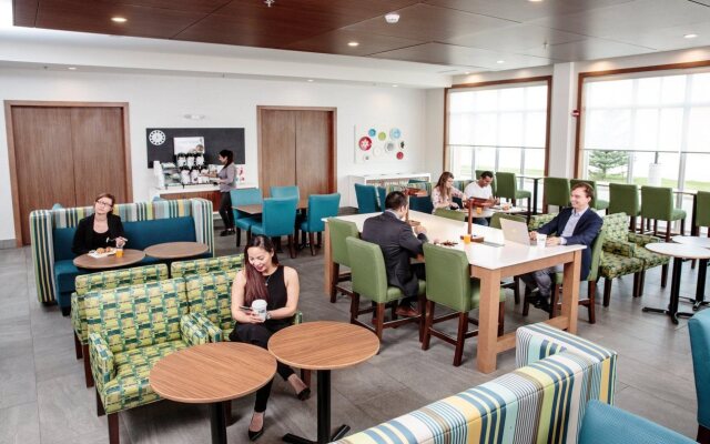 Holiday Inn Express & Suites West Edmonton - Mall Area by IHG