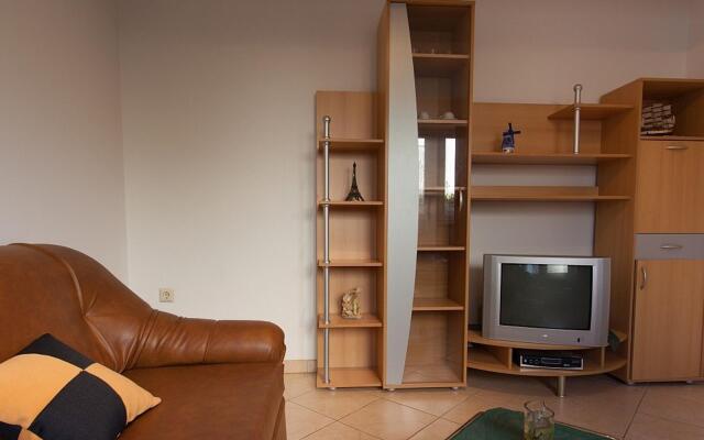 Cozy Apartment in Malinska near Sea