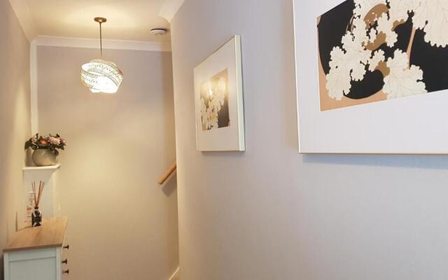 The Comfy Place - Private Apartment in Maidenhead