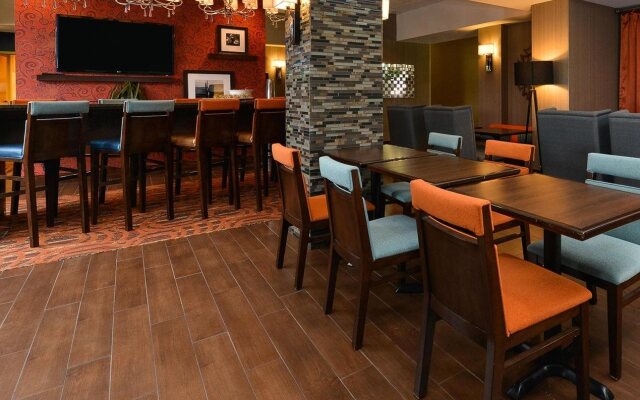 Hampton Inn Chicago-Carol Stream