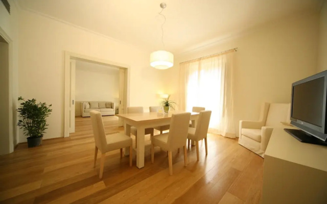 Palagio 14 in Chianti With Shared Pool