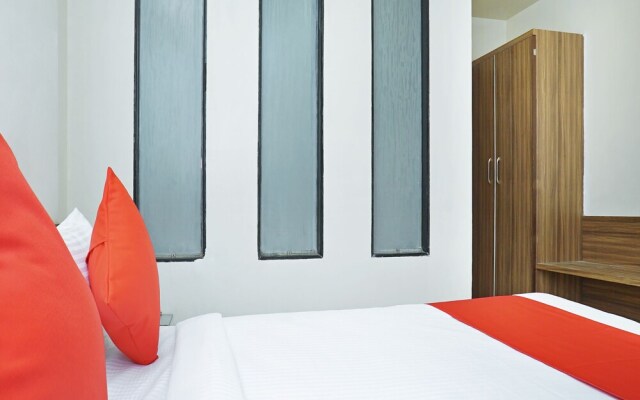 OYO 26205 Hotel Sahara