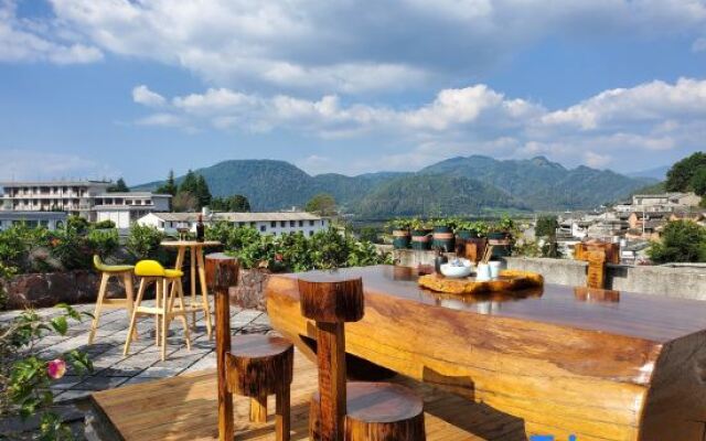 Yujian Inn