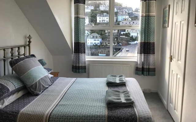 Bridgeside Guest House