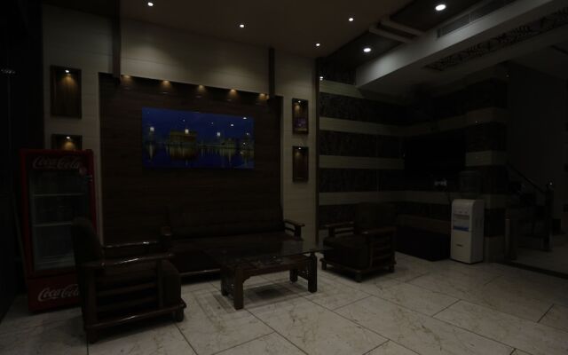 Royal View