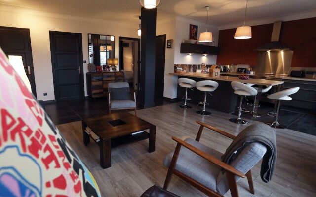 Central, spacious and comfortable 2 bedroom
