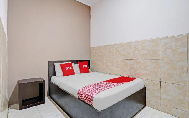 Capital O 2242 Hotel Rahayu