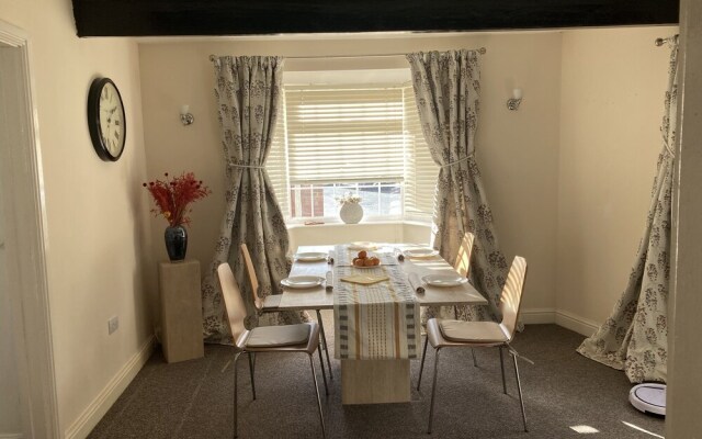 Ask 4 Discount, Best 3-bed House in Manchester