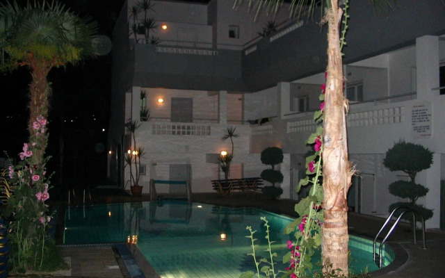 Emerald Hotel