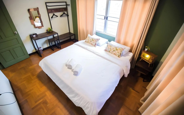 iRoom Boutique House