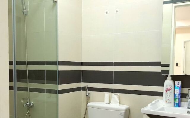 Scenic Valley Luxury 2BR SW Pool 07th