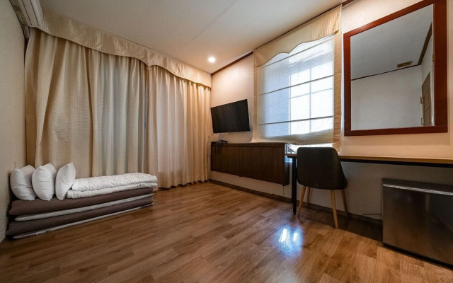 Sokcho Herb Motel