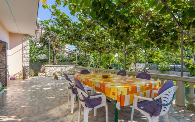 Alluring Apartment in Medulin near Beach