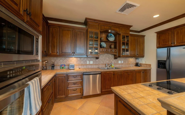 Montebello 2E 3bdrm 3bath Ocean View