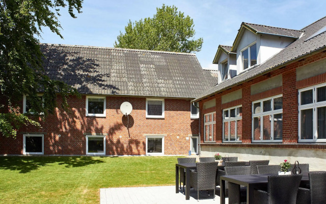 Noeraa Gamle Skole Bed & Breakfast