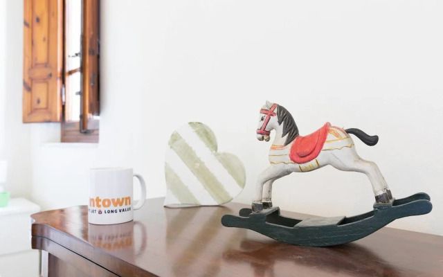 Altido Villa Neri in Front of the City Wall