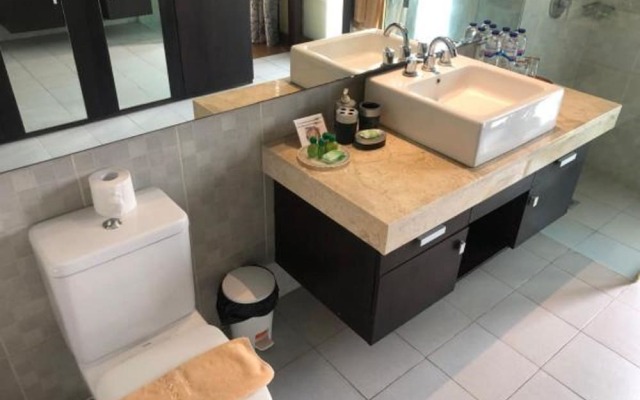 D'Kubu Legian Villa & Guest House