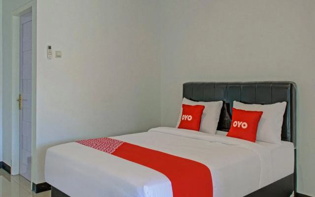OYO 3841 Wisma 25