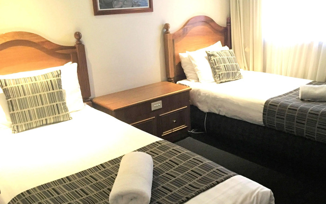 Best Western Ambassador Motor Inn & Apartments – Guest Rooms – Wagga Wagga