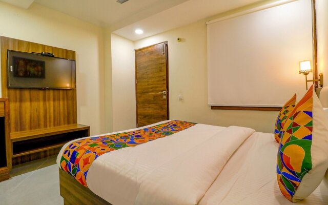 Fabhotel Prime K9 Regency