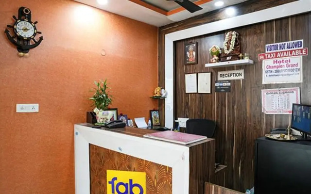 Oyo 66437 Champion Grand