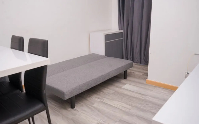 Comfy And Simple 2Br Apartment At M-Town Residence