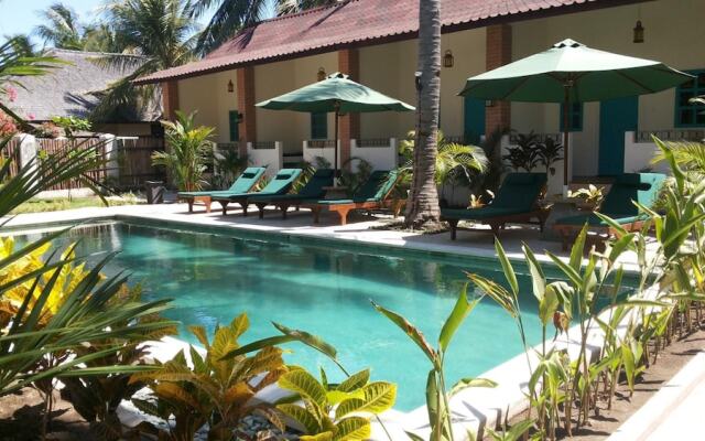 White Coconut Cottage