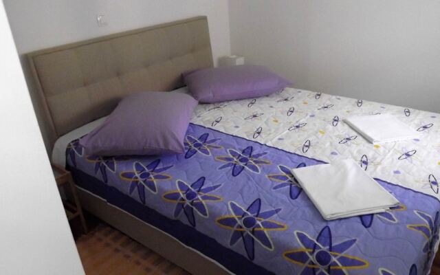 Appealing 3 Sleeper Apartment in Central Split