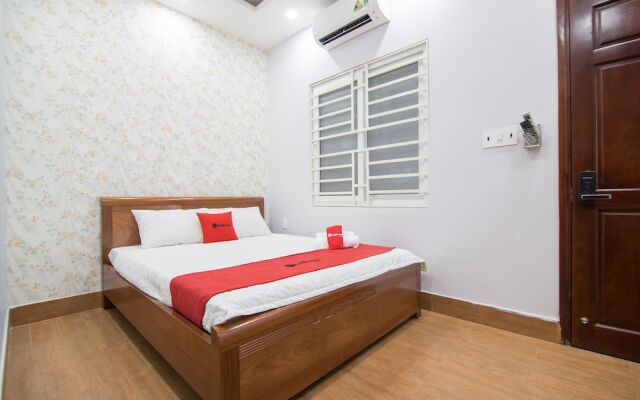 Reddoorz Plus @ Huynh Tan Phat