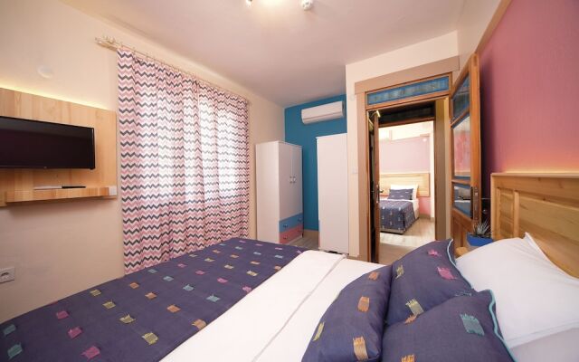 Ion Family Home - Apart Hotel