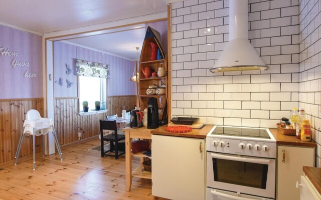 Awesome Home in Mellerud With 2 Bedrooms and Wifi