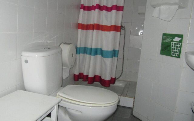 Feetup Garden House Hostel Barcelona